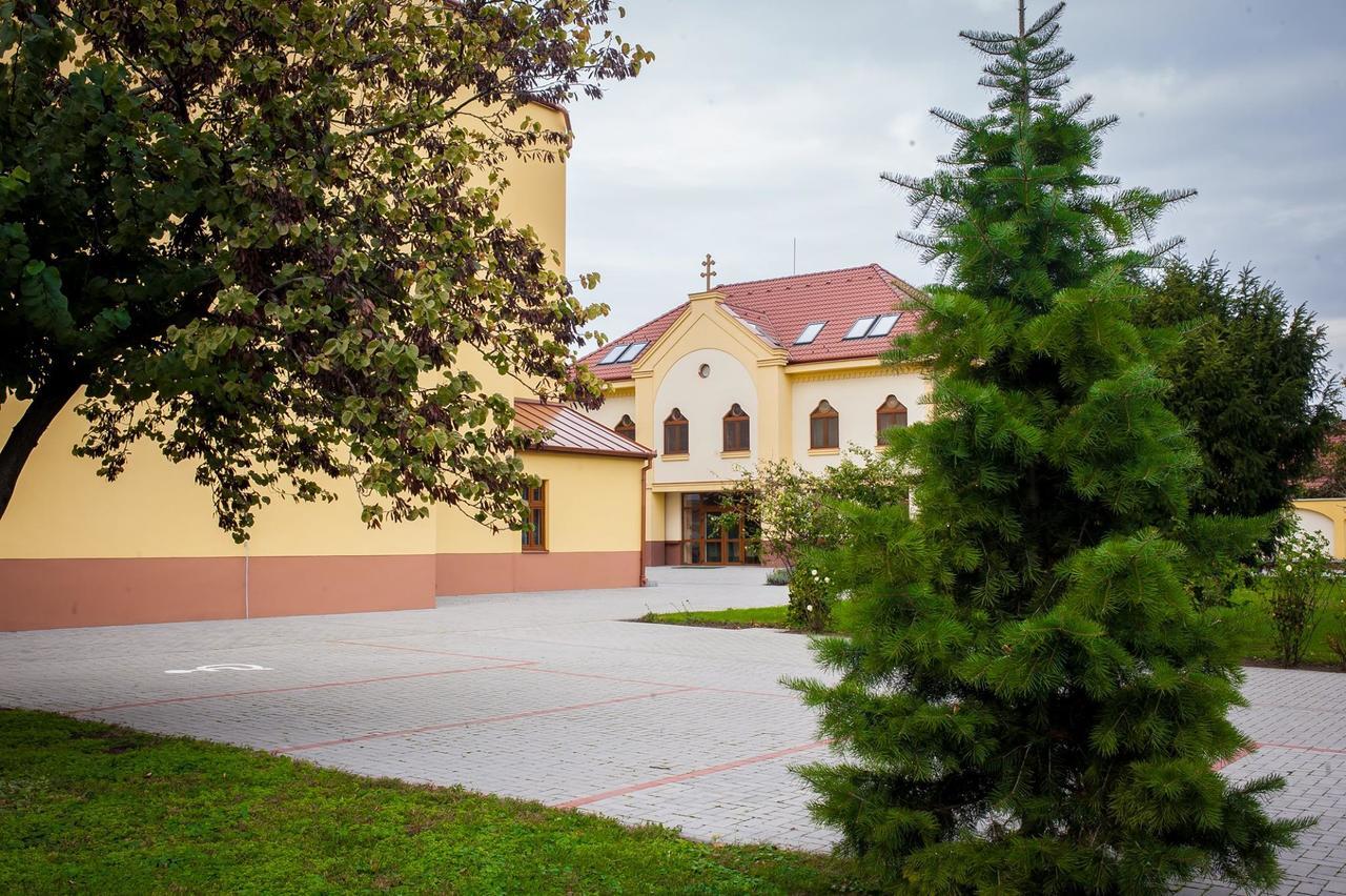 Mamre Szallo Hajduboszormeny Exterior foto